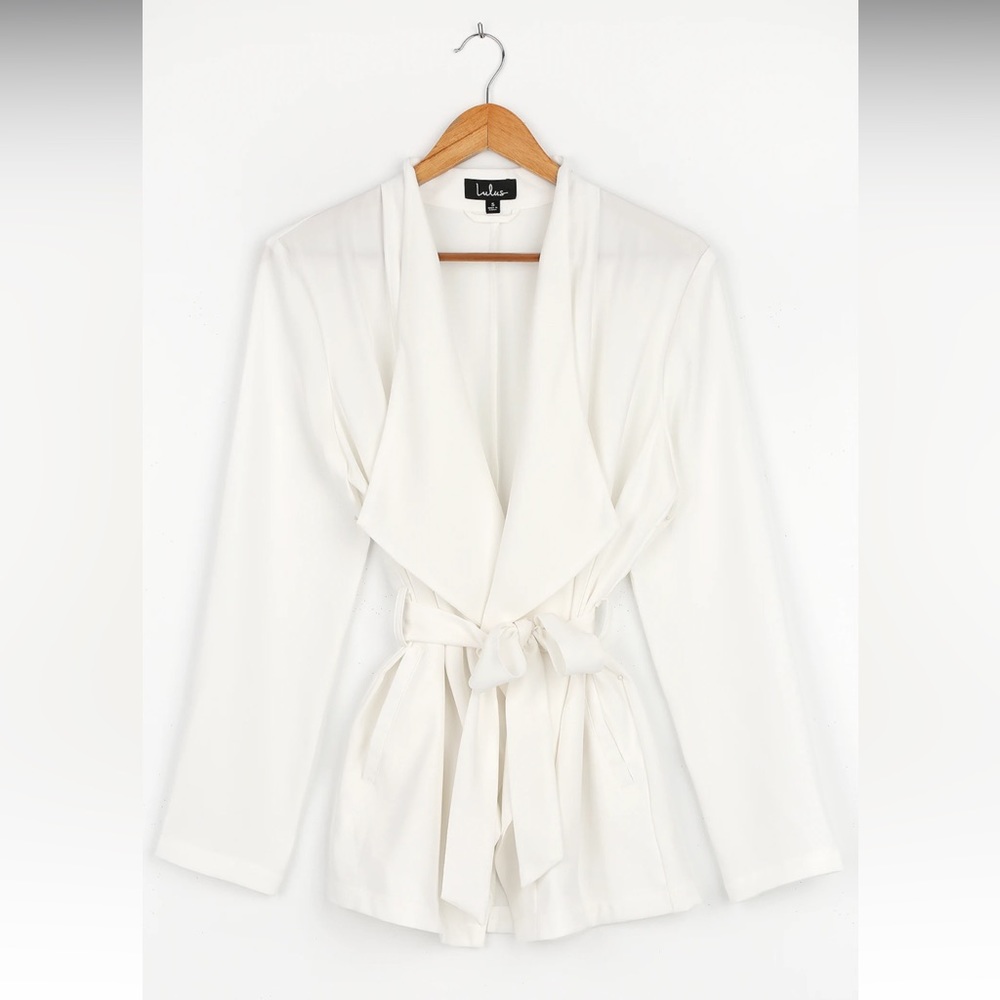 Recognition Off White Belted Blazer - Picture 2 of 4